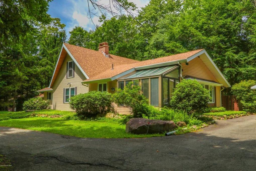 Walk To Pool & - Spacious Gateway, Hot Tub, Game Chalet *